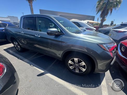 Used 2018 Honda Ridgeline RTL-E image 2