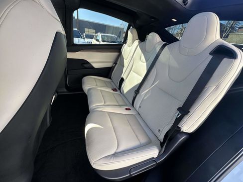 Used 2023 Tesla Model X AWD/4WD image 14