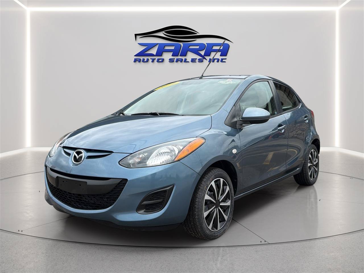 Used 2014 MAZDA MAZDA2 Sport FWD image 3