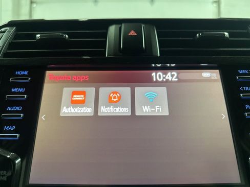 Used 2021 Toyota 4Runner TRD Off-Road AWD/4WD image 31