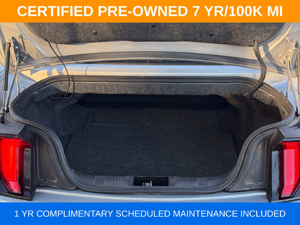 Used 2021 Ford Mustang Premium RWD image 28