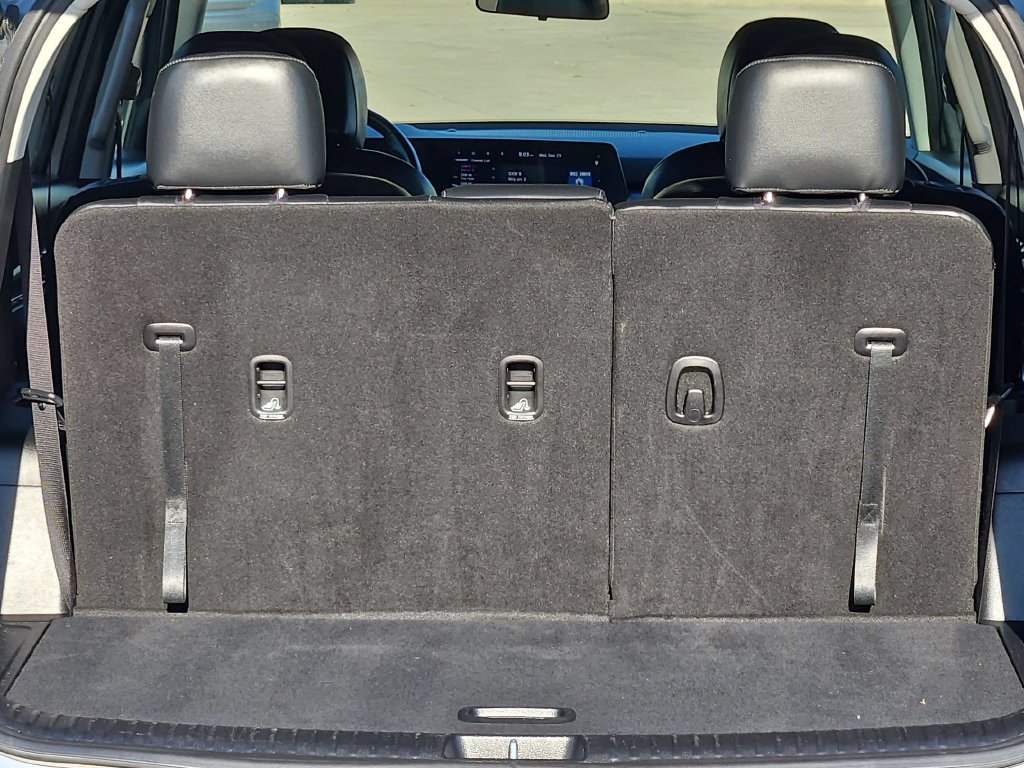 Used 2025 Kia Telluride S FWD image 26