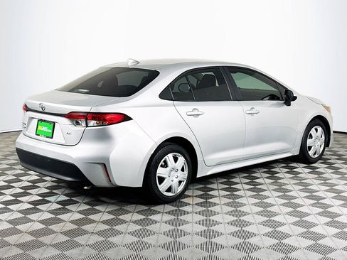 Used 2025 Toyota Corolla LE FWD image 8