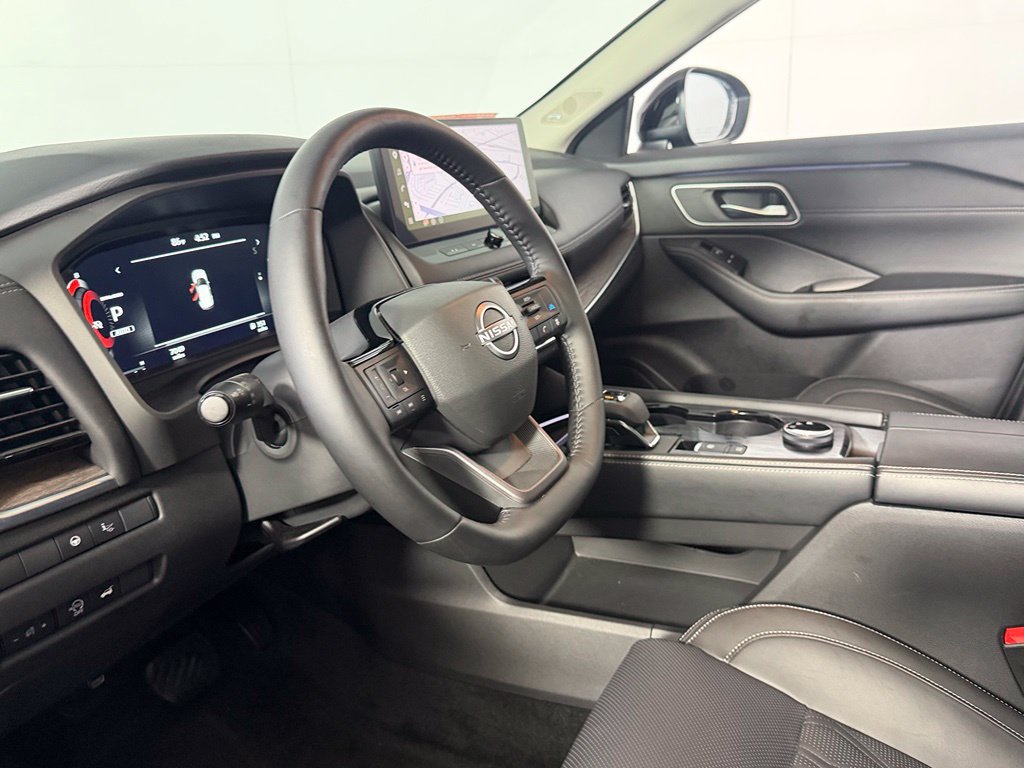 Used 2026 Nissan Rogue Platinum w/ Platinum Premium Package AWD/4WD image 18