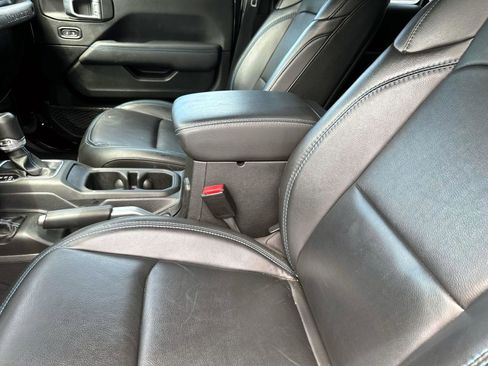 Used 2022 Jeep Wrangler Unlimited Rubicon 4xe w/ Safety Group image 12