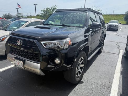 Used 2019 Toyota 4Runner TRD Off-Road Premium AWD/4WD image 1