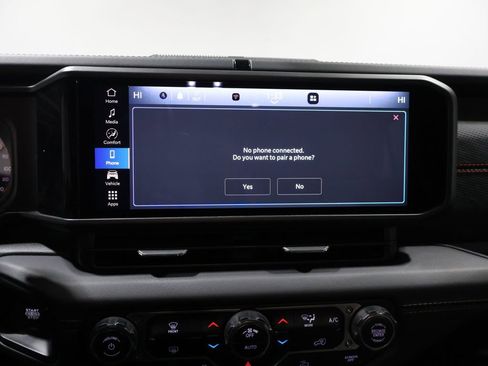 Used 2025 Jeep Wrangler Unlimited Rubicon image 23