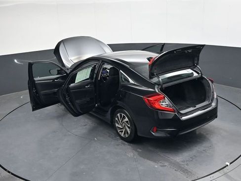 Used 2018 Honda Civic EX image 37