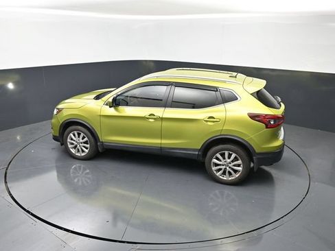 Used 2020 Nissan Rogue Sport SV w/ Technology Package FWD image 16