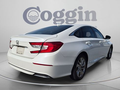 Certified 2019 Honda Accord LX image 6
