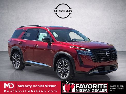 New 2026 Nissan Pathfinder Platinum AWD/4WD image 1