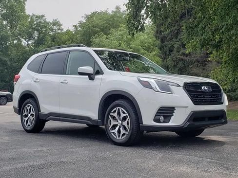 Certified 2023 Subaru Forester Premium AWD/4WD image 1