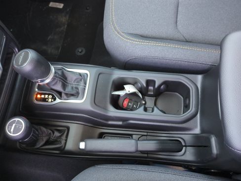New 2026 Jeep Gladiator Sport AWD/4WD image 15
