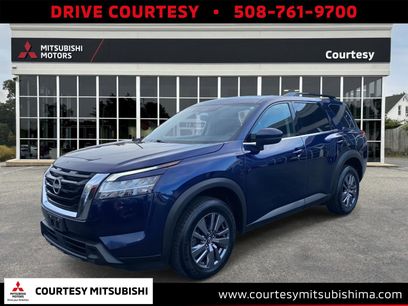 Used 2022 Nissan Pathfinder SV