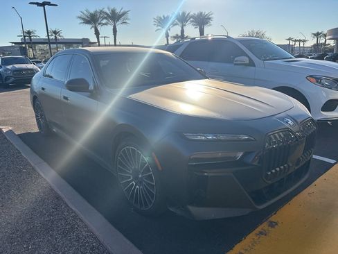 Used 2025 BMW 760i xDrive w/ Executive Package image 3