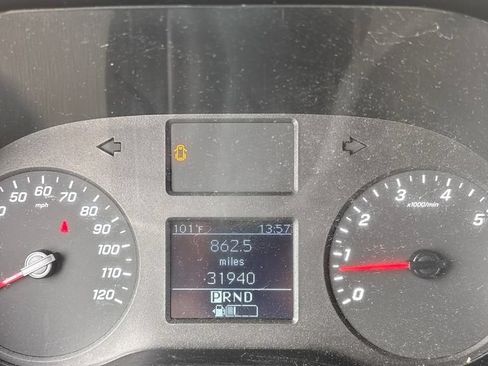 Used 2022 Mercedes-Benz Sprinter 2500 image 11