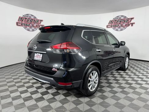 Used 2018 Nissan Rogue SV image 7