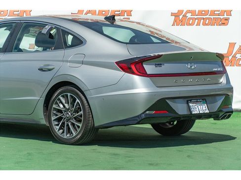 Used 2020 Hyundai Sonata Limited FWD image 17