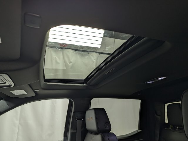 New 2026 Chevrolet Silverado 1500 High Country AWD/4WD image 13