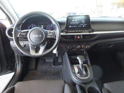 Used 2024 Kia Forte LXS image 12