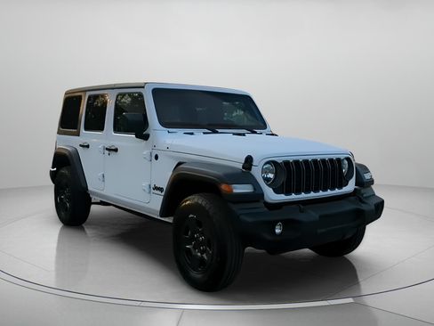 Used 2026 Jeep Wrangler Unlimited Sport AWD/4WD image 2