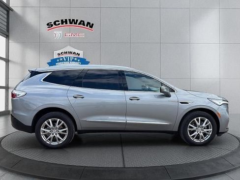 Used 2023 Buick Enclave Essence w/ Experience Buick Package AWD/4WD image 3