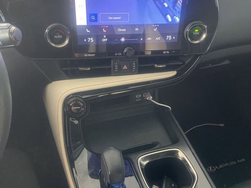 Used 2023 Lexus NX 250 FWD w/ Towing Package (2000 Lbs) image 7