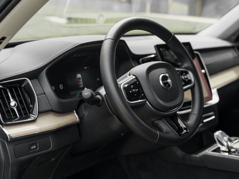 Used 2026 Volvo XC90 B6 Plus AWD/4WD image 9