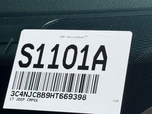 Used 2017 Jeep Compass Latitude w/ Popular Equipment Group image 33