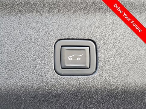 Used 2021 Chevrolet Tahoe LT RWD image 27