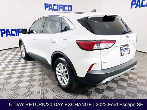 Used 2022 Ford Escape SE w/ Convenience Package AWD/4WD image 6