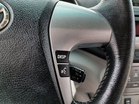 Used 2012 Toyota Highlander FWD image 28