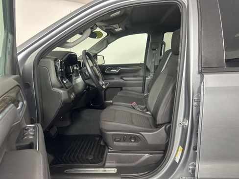 Used 2026 Chevrolet Silverado 1500 LT AWD/4WD image 7