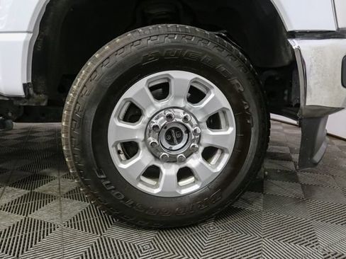 Used 2024 Ford F250 XLT AWD/4WD image 12