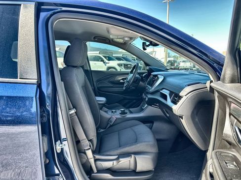 Certified 2022 GMC Terrain SLE w/ Driver Convenience Package image 27