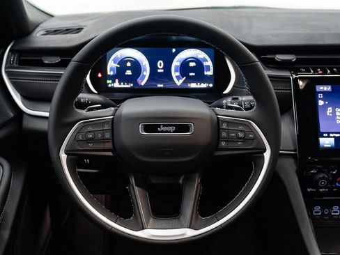 New 2026 Jeep Grand Cherokee Laredo image 15