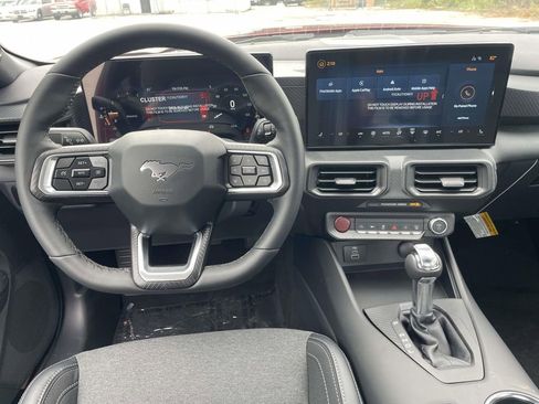 New 2025 Ford Mustang Coupe image 4