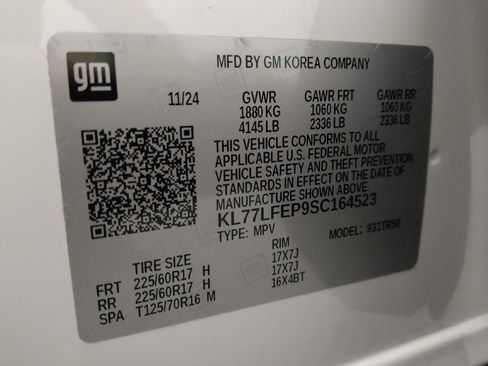 Used 2025 Chevrolet Trax LS FWD image 33