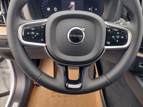 New 2026 Volvo XC60 B5 Ultra w/ Climate Package image 13