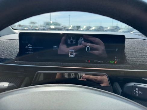 Certified 2025 Ford Mustang Mach-E Premium image 23