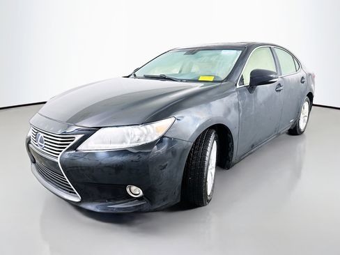 Used 2015 Lexus ES 300h Hybrid image 3