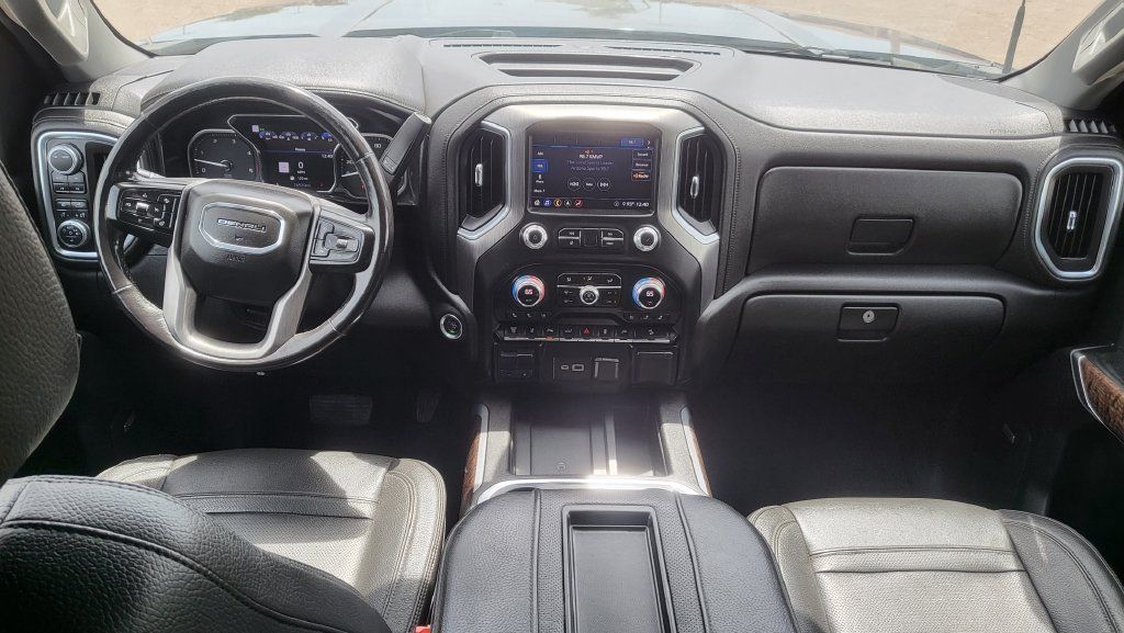 Used 2020 GMC Sierra 2500 Denali w/ Denali Ultimate Package AWD/4WD image 27
