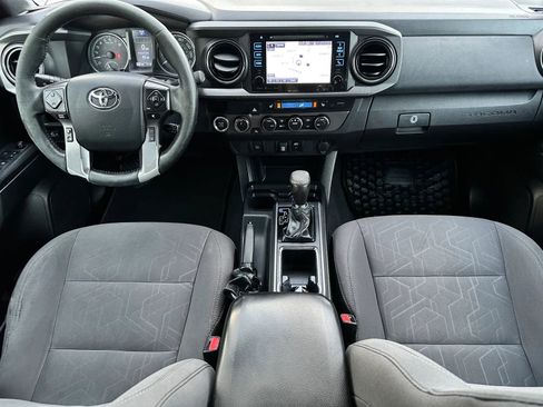 Used 2019 Toyota Tacoma SR5 AWD/4WD image 19