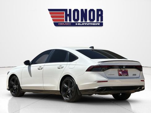 Used 2023 Honda Accord Sport image 6