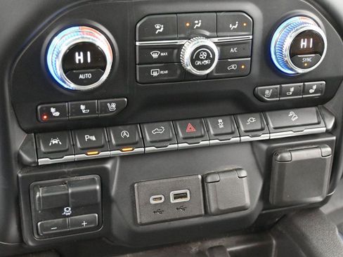 Used 2019 GMC Sierra 1500 AT4 w/ AT4 Premium Package image 25