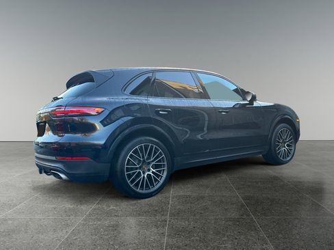 Used 2019 Porsche Cayenne image 8