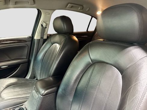 Used 2007 Buick Lucerne CXS w/ Driver Confidence Package FWD image 18