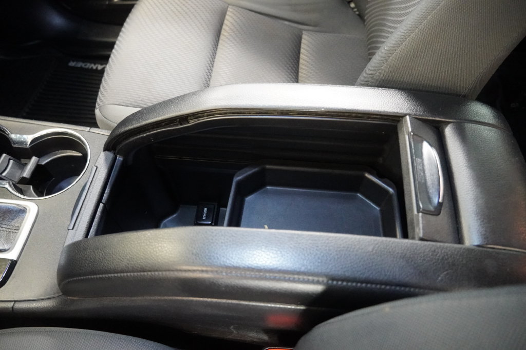 Used 2019 Toyota Highlander LE w/ Protection Package #3 AWD/4WD image 23