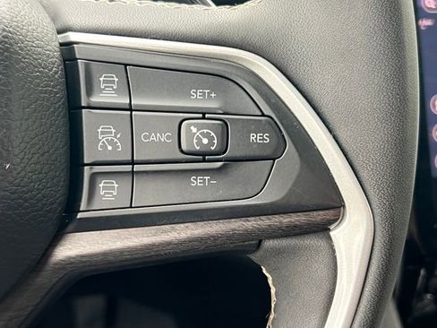 Used 2022 Jeep Grand Cherokee Limited 4xe AWD/4WD image 23