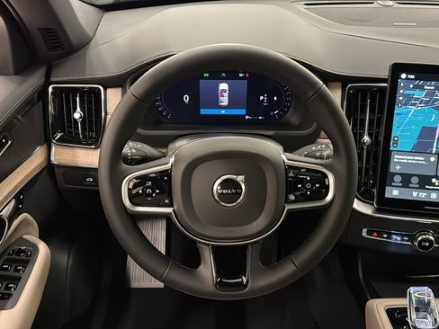 Used 2026 Volvo XC90 B6 Plus w/ Protection Package image 12